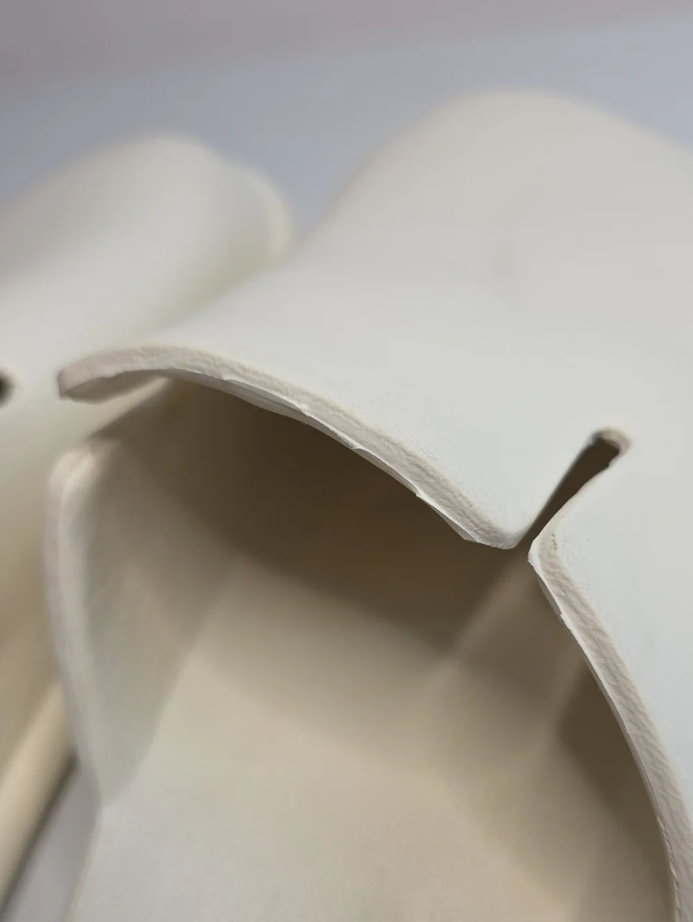 URBAN OUTFITTERS MOLDED EVA CLOGS MULES WHITE MENS 11 COMFORTABLE